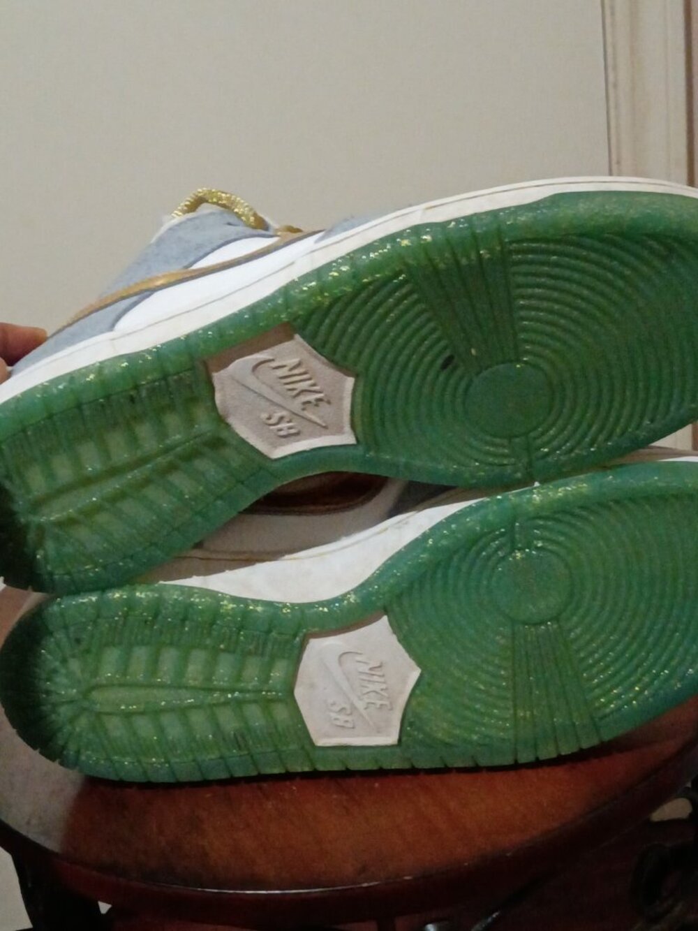 Nike SB Dunk Low Pro Sean Cliver “Holiday Special” DC9936-100 - Size 12 - Picture 3 of 14